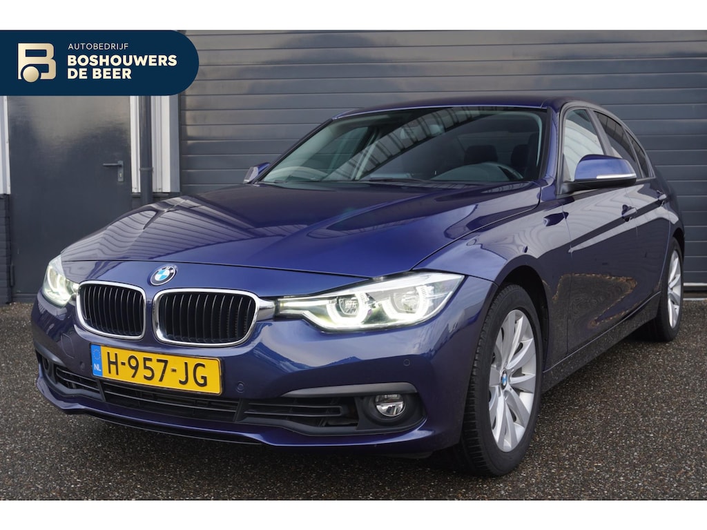 BMW 3-Serie 318i Luxury Edition | LED koplampen | Automaat | Nette auto