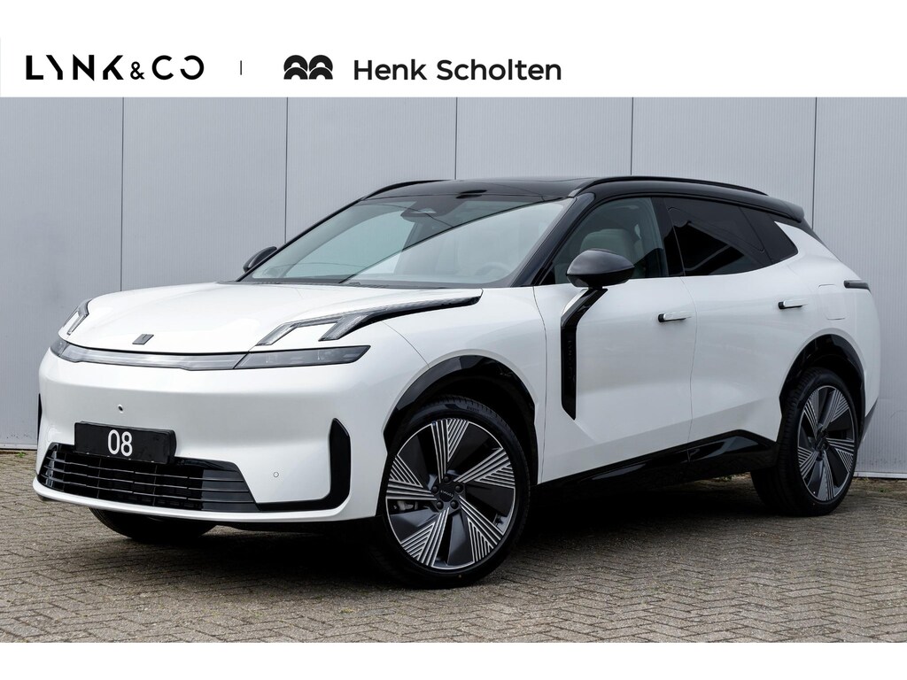 Lynk & Co 08 345PK More | 200km Hybride | Stoelmassage, Verwarming en Ventilatie | Panoramadak | Matrix LED | Harman Kardon | 360° Camera | Getint glas | Bestuurdersstoel met geheugen | Sfeerverlichting | Apple Carplay, Dodehoekassistent | Adaptive Cruise Contol