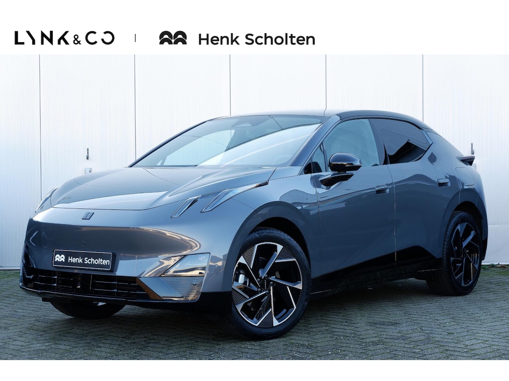 Lynk & Co 02 272PK 66KWh More | 360 Graden Camera | Harman Kardon | Panoramadak | Elektrisch bedienbare voorstoel met geheugen | Keyless Entry | Getint glas | Adaptieve Cruise Control | Dodehoekassistent | Sfeerverlichting | Stuurwielverwarming | Stoelverwarming