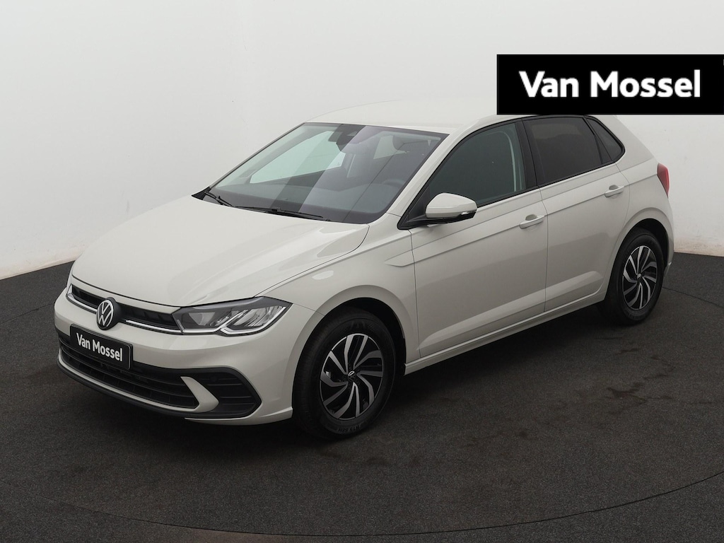 Volkswagen Polo 1.0 TSI Life Edition 95 PK | Keyless access | Apple Carplay draadloos | Camera | Navigatie | 15" Lichtmetalen velgen | LED Koplampen | Android Auto draadloos | Parkeersensoren | Adaptive cruise control |