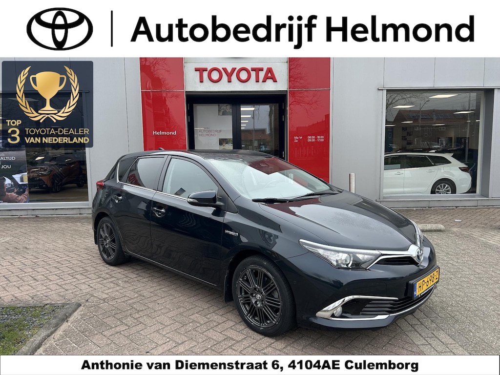 Toyota Auris 1.8 Hybrid Executive Go Trekhaak | Stoelverwarming | Parkeersensoren | Parkeer assistent | Keyless | Camera |