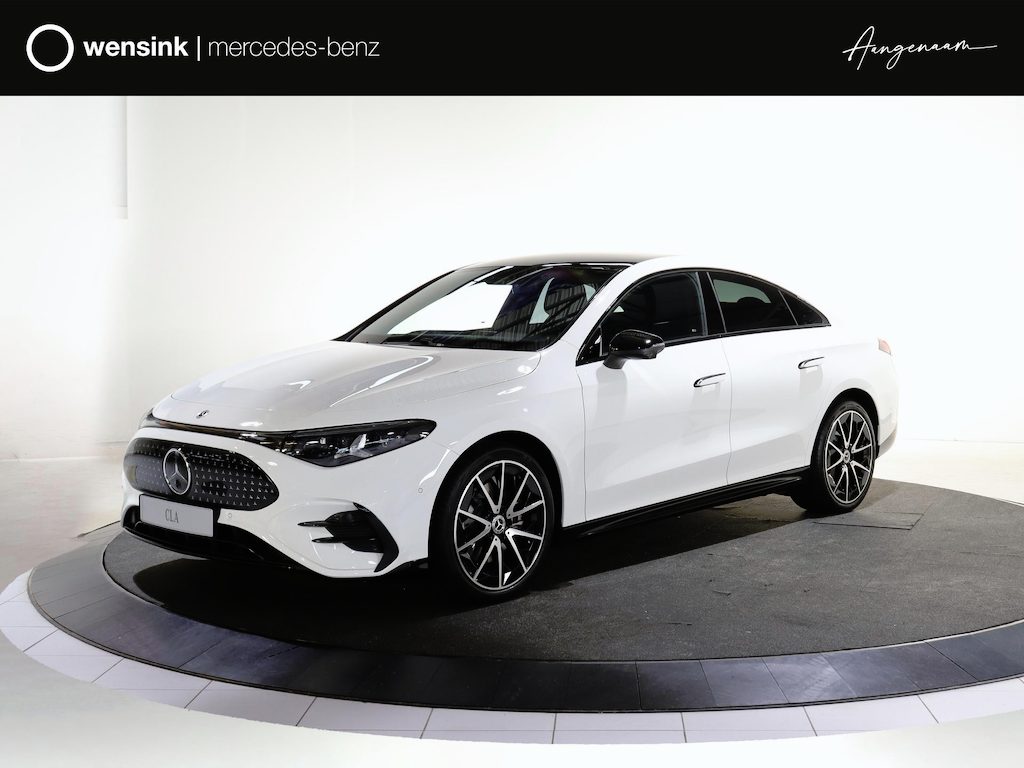 Mercedes-Benz CLA 250+ Launch Edition 85.5 kWh | Night | Panoramadak | DISTRONIC | Achteruitrijcamera | Dodehoekassistent |
