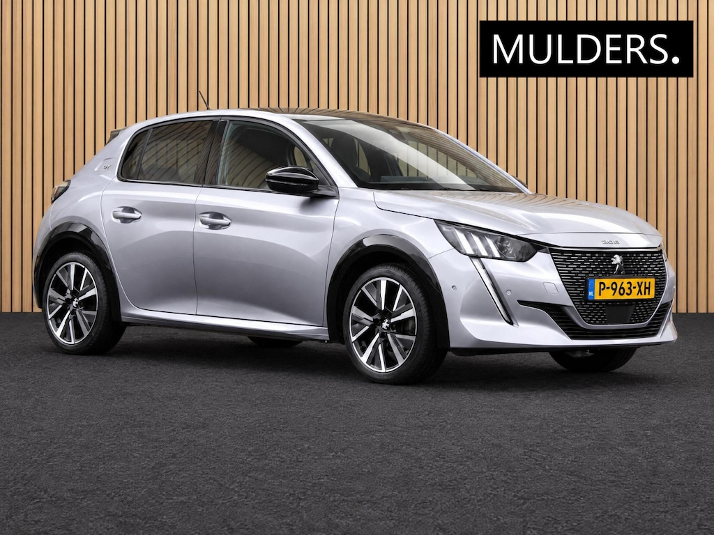 Peugeot 208 1.2 PureTech GT | Navi / Panoramadak / Camera