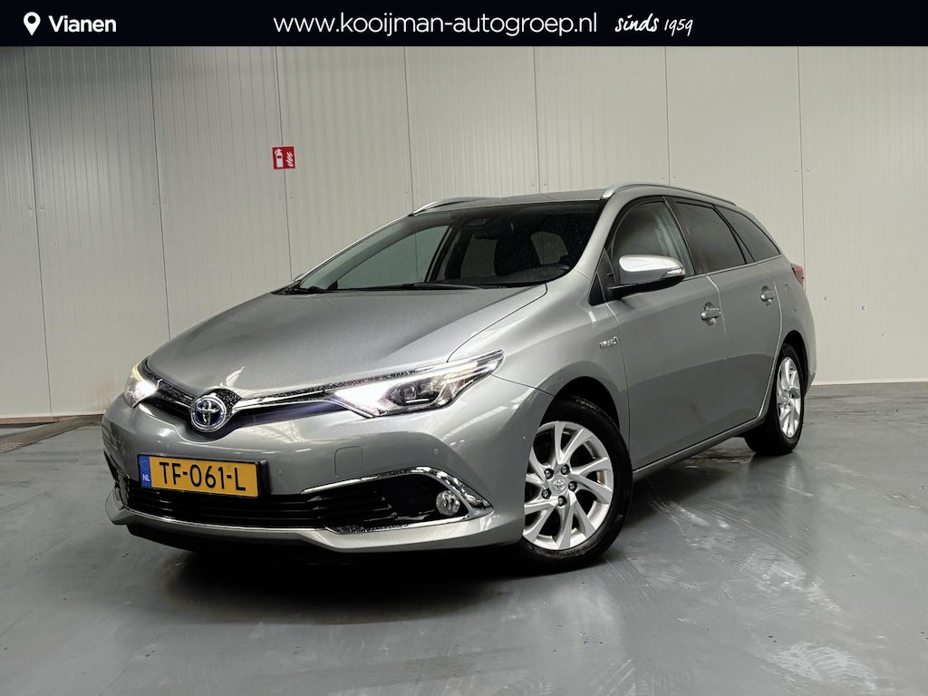 Toyota Auris Touring Sports 1.8 Hybrid Executive