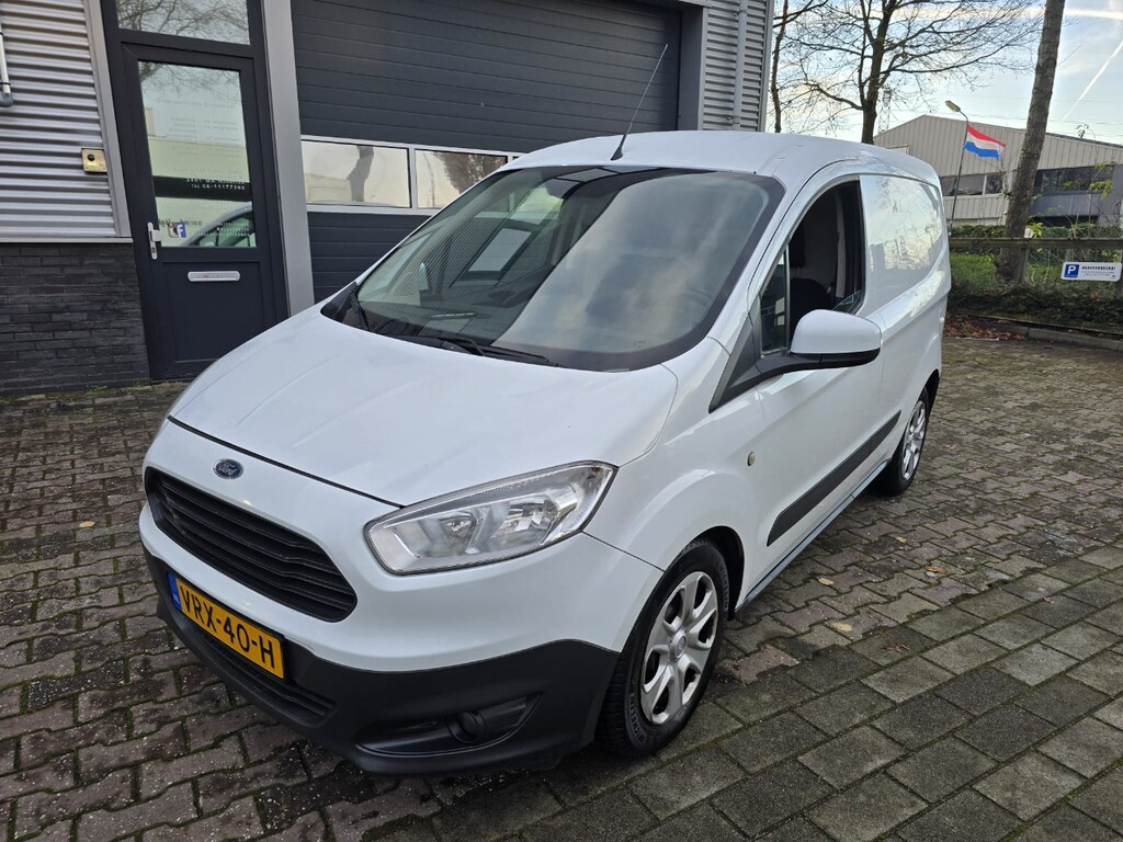 Ford Transit Courier 