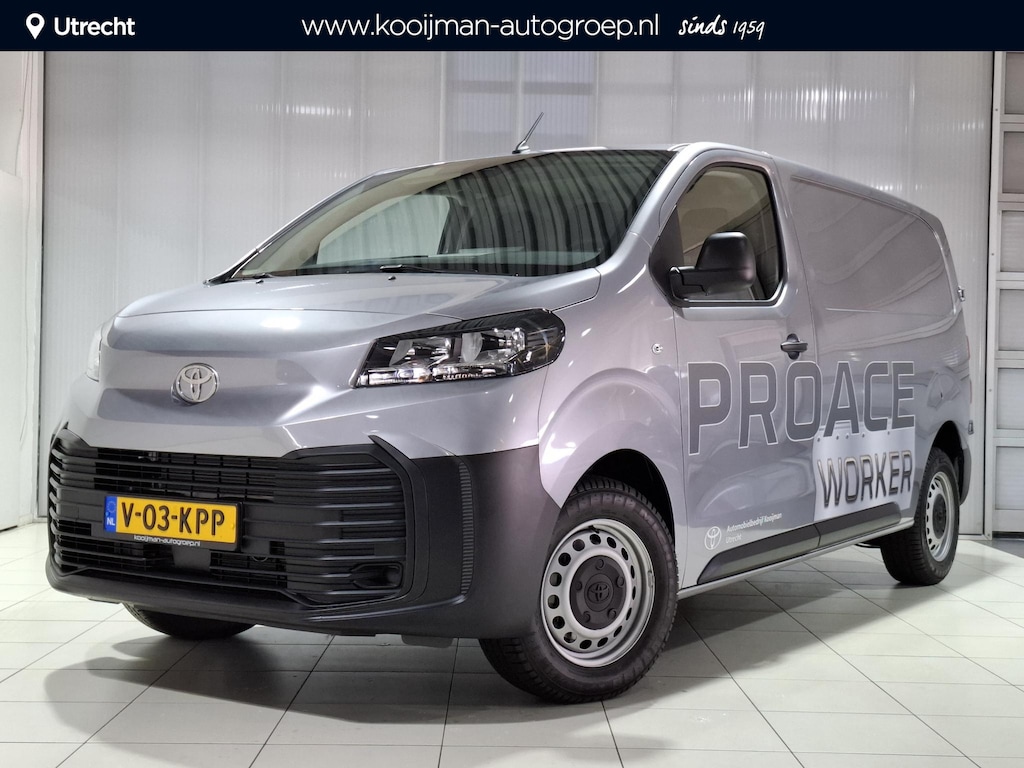 Toyota ProAce Worker 2.0 D-4D L1 Challenger Lat/wand bekleding , Betonplex laadvloer , Parkeersensoren , Apple carplay/anroid auto , Orgineel NL