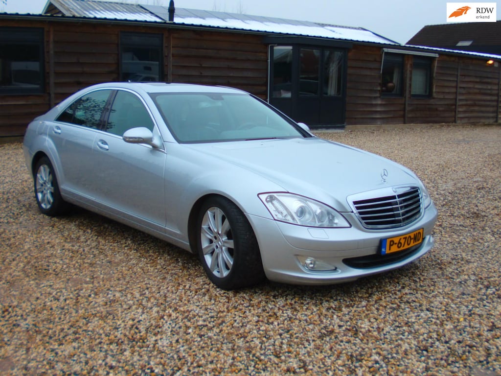 Mercedes-Benz S-klasse 320 CDI lees MOTOR PROBLEEM