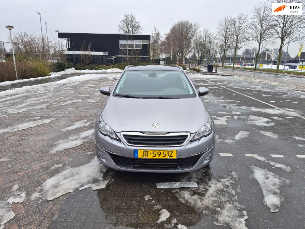 Peugeot 308 SW 1.2 PureTech Blue Lease Executive