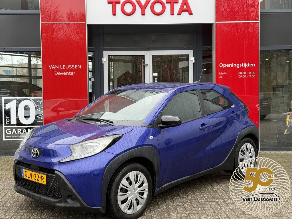 Toyota Aygo X PLAY NL-AUTO APPLE/ANDROID DAB+ AD-CRUISE AIRCO CAMERA