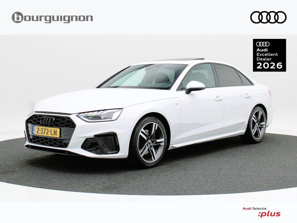 Audi A4 Limousine 35 TFSi S-Line Competition 150 Pk Automaat | Open Dak | Zwart Optiek | Virtual Cockpit | Sportstoelen | CarPlay | LED | Sensoren | 18 Inch | 91.236 Km!