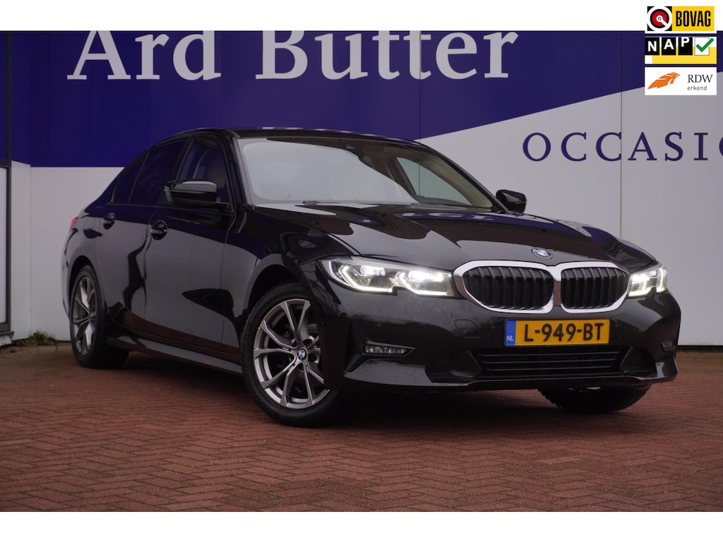 BMW 3-Serie 318i156PK High Executive+Vitrual+Volleder+Stoel-verw+laser-LED+elek-trekhaak+Privacy-Glass= ORIG/NL