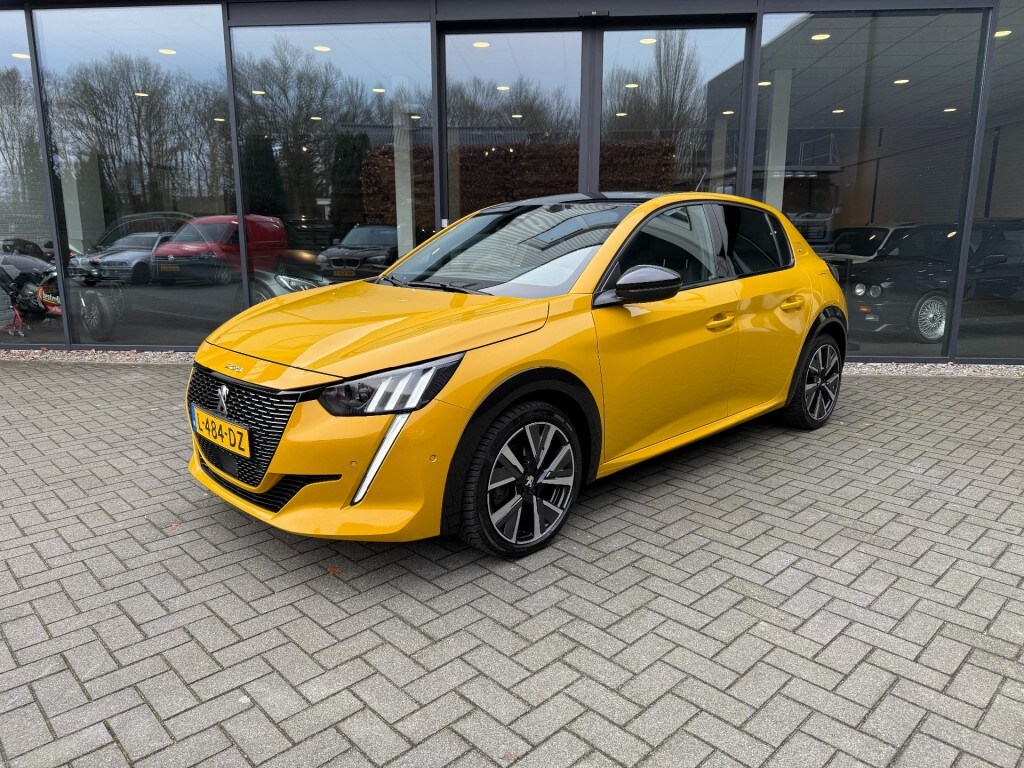 Peugeot 208 1.2 100PK GT-Line,LED,NaviGr.,Carplay,3D,Camera,Clima,Cruise,