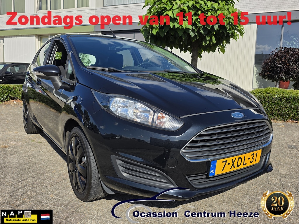 Ford Fiesta 1.0 Style Black, Navigatie! Airco! Apk 1-2027! SUMMER SALE!