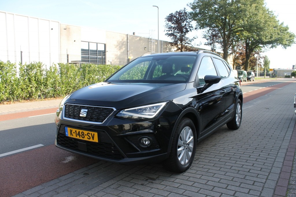 SEAT Arona 1.0 TSi Style Business Intense Plus  81 KW
