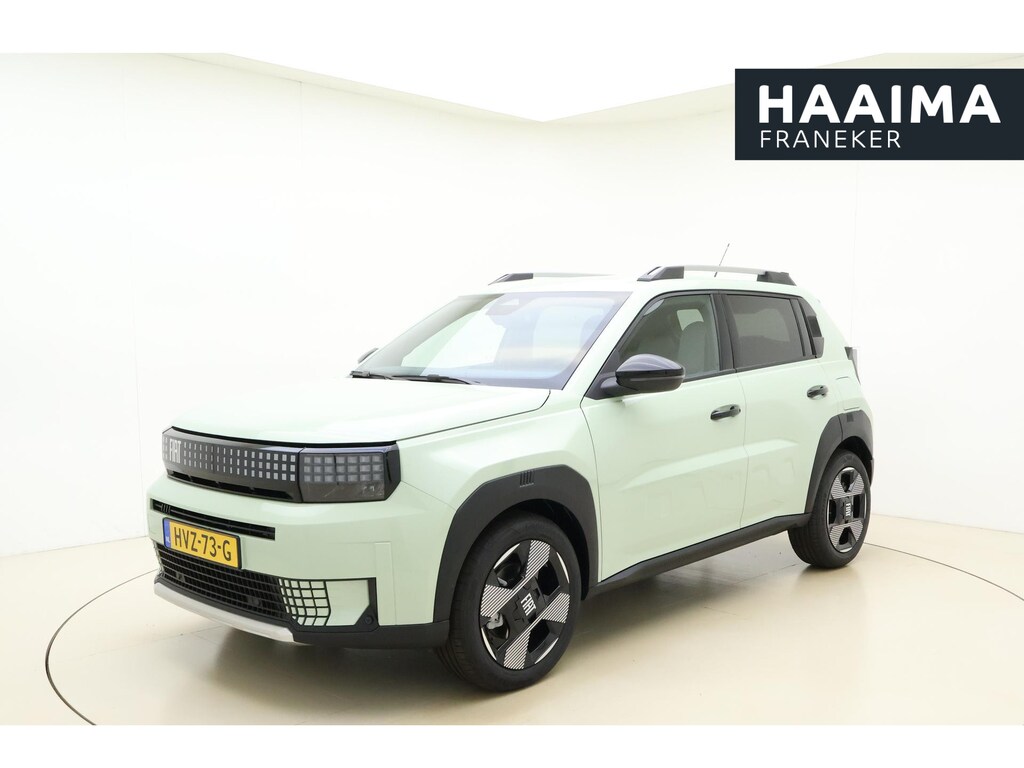 Fiat Grande Panda 1.2 Hybrid La Prima | Navigatie | Climate control | Camera | Dakrails | Lichtmetalen velgen | Extra getint glas | Nieuw model | Hoge instap