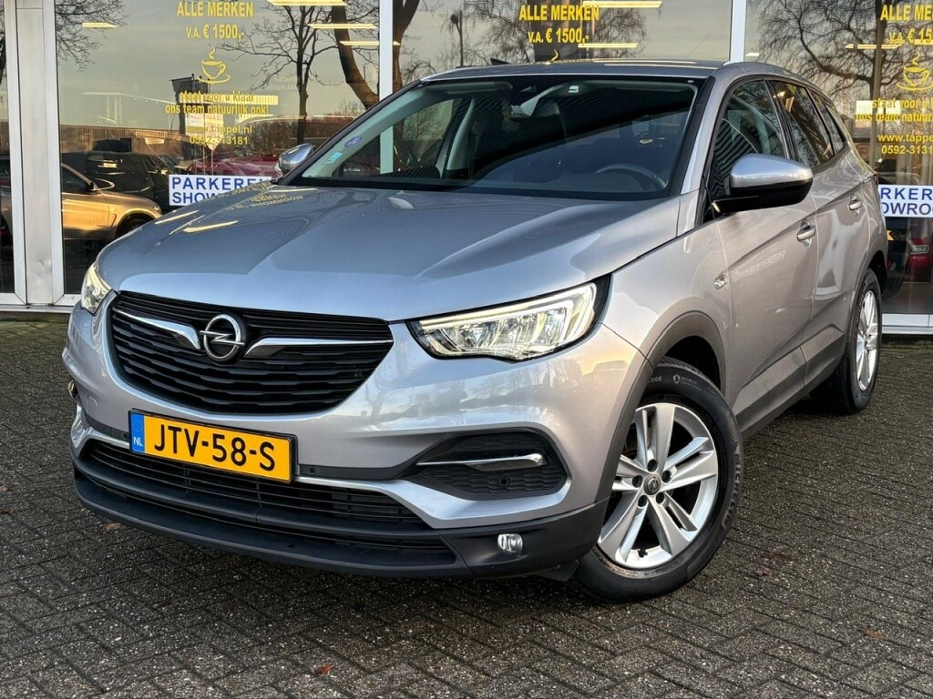 Opel Grandland X 1.2 Turbo Innovation / 130Pk / Automaat / Carplay