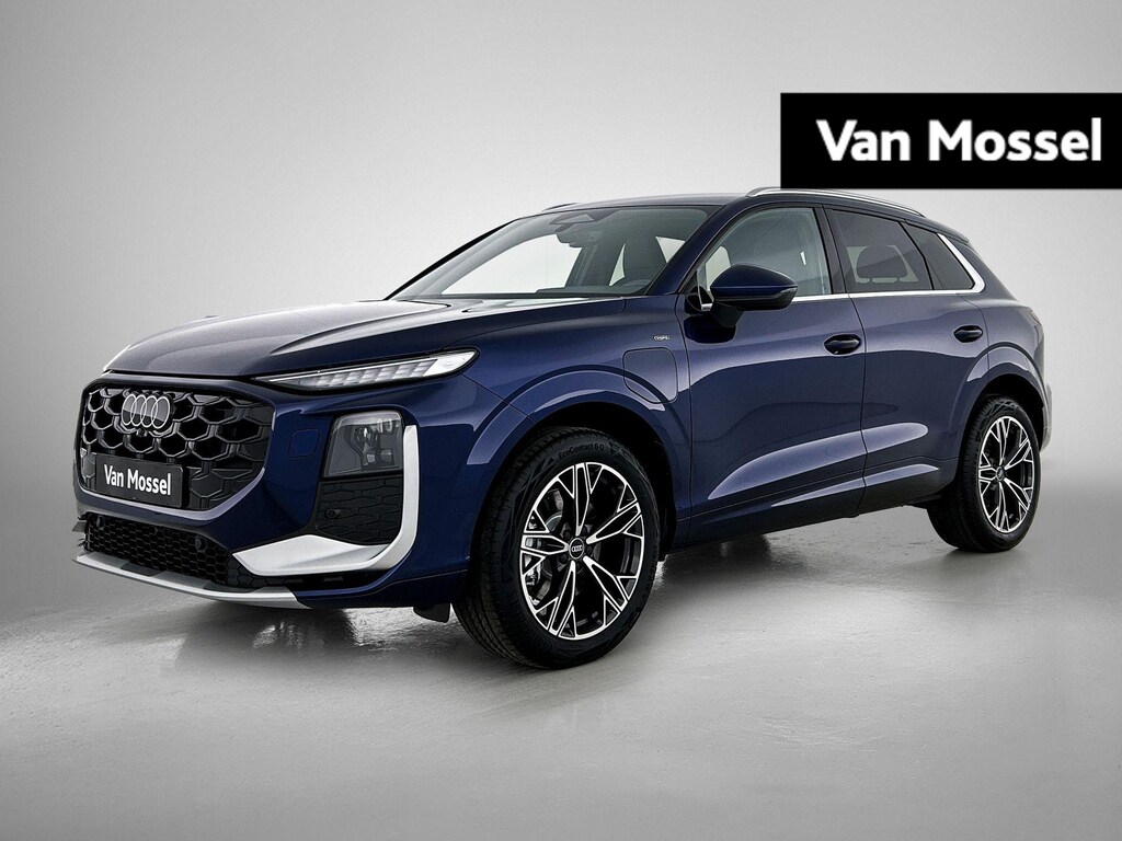 Audi Q3 1.5 200kW e-hybrid S edition 272 PK | S line | Navigatiesysteem | Achteruitrijcamera | Adaptieve cruise controle | Tech plus | Stoelverwarming | Privacy glas | Audi drive select | LED achterlichten Pro | Parkeerassistent plus |
