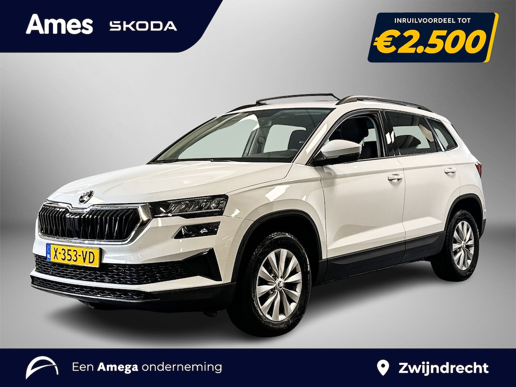 Skoda Karoq 1.5 150pk TSI ACT Business Edition Panoramadak | Parkeer Pakket | 	Navigatie Amundsen met 8" touchscreen