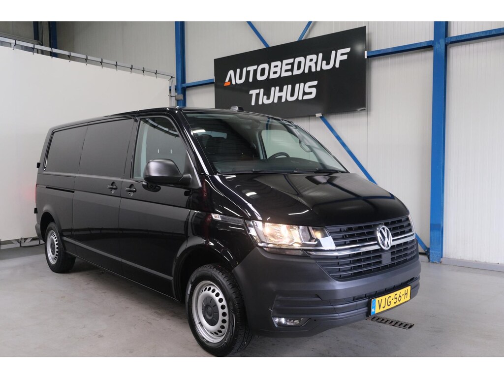 Volkswagen Transporter 2.0 TDI L2H1 150 PK - N.A.P. Airco, Cruise, Navi, PDC.