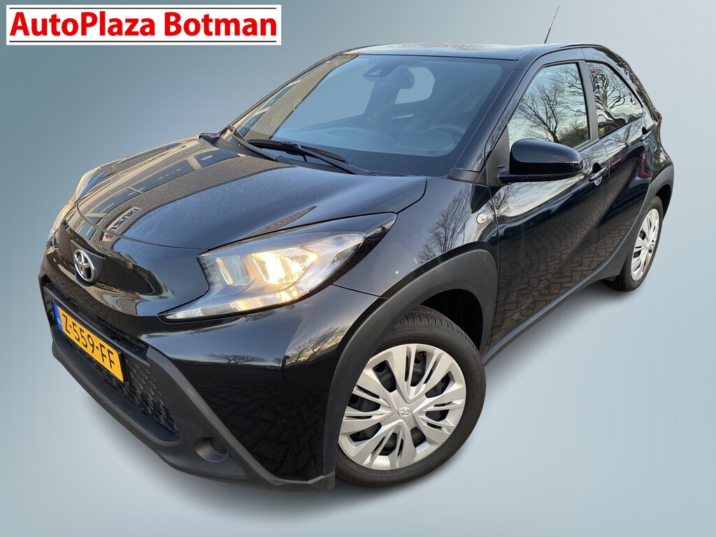 Toyota Aygo X 1.0 VVT-i MT Play