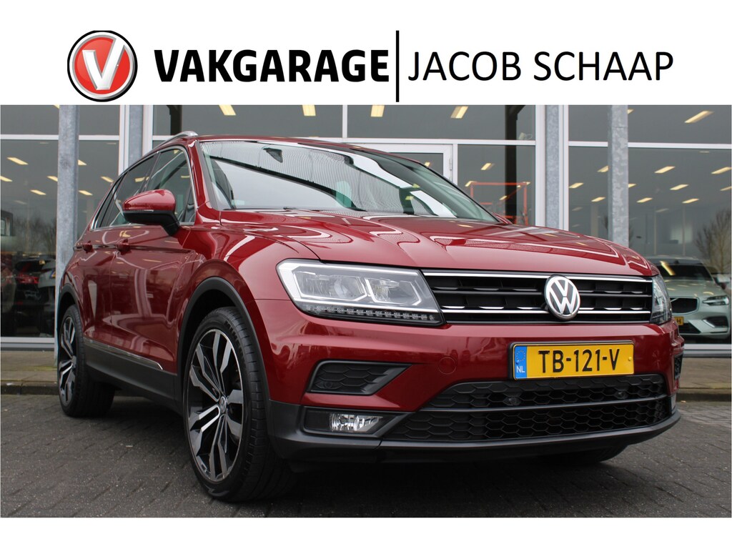 Volkswagen Tiguan 1.4 TSI Comfortline Business | Schuif/kanteldak | Adapt. Cruise | Trekhaak | Verw. Voorstoelen | DAB | 20" LMV |