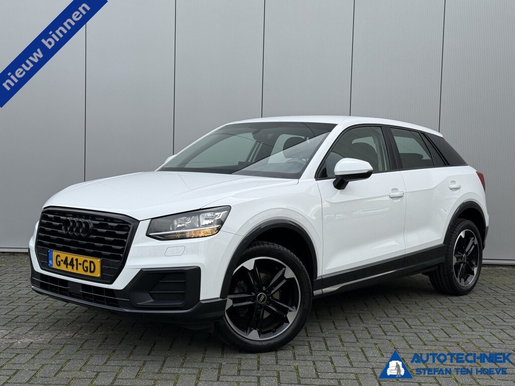 Audi Q2 30 TFSI Design navigatie Cruise control