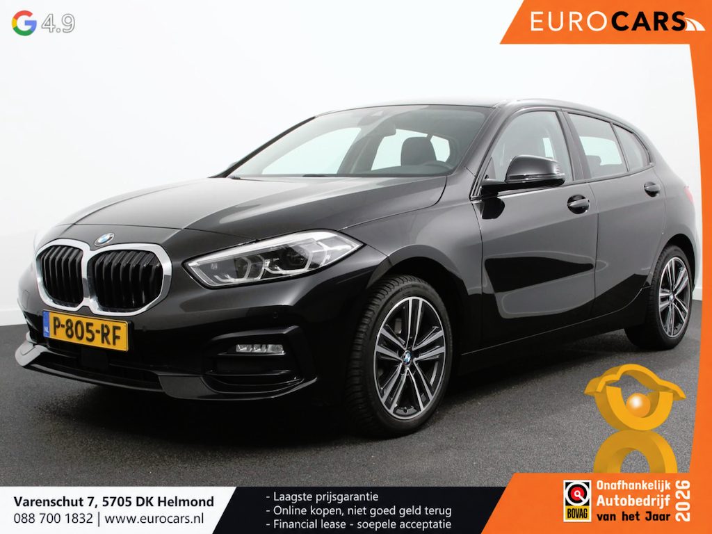 BMW 1-Serie 118i Automaat Sport Line Navigatie Cruise Control Apple Carplay Android Auto Parkeersensoren Virtual Cockpit LED Verlichting Sfeerverlichting Getinte Ramen Climate Control