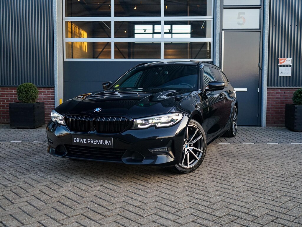 BMW 3-Serie Touring 320d High Executive