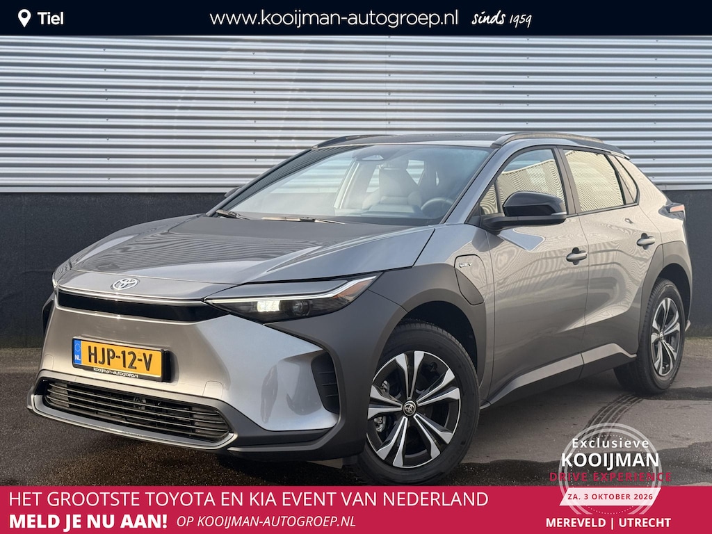 Toyota BZ4X Active 71 kWh Speciale PRIJS !! Nieuw 3km 27 maart 2025 incl: AppleCarplay / AndroidAuto, Parkeerhulpcamera, Climate control, Adaptieve cruise control