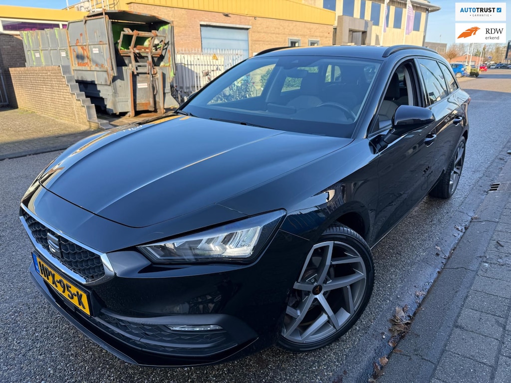 SEAT Leon Sportstourer 1.5 eTSI FR INTENSE DSG VIRTUAL COCKPIT 19 INCH CUPRA
