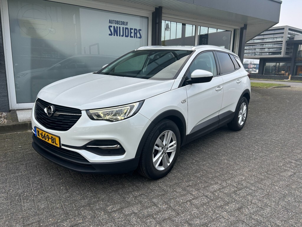 Opel Grandland 1.2 TURBO BUSINESS EDITION