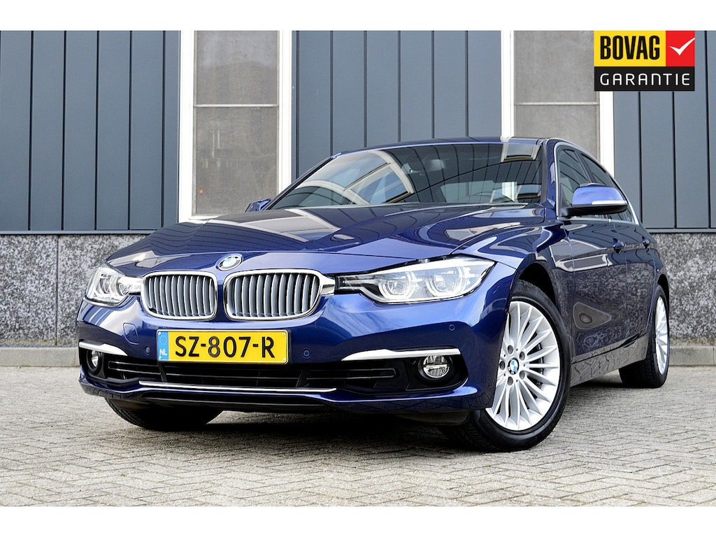 BMW 3-Serie 318i Luxury Edition Rijklaarprijs-Garantie Navigatie Leder Sport interieur Led Camera Airco