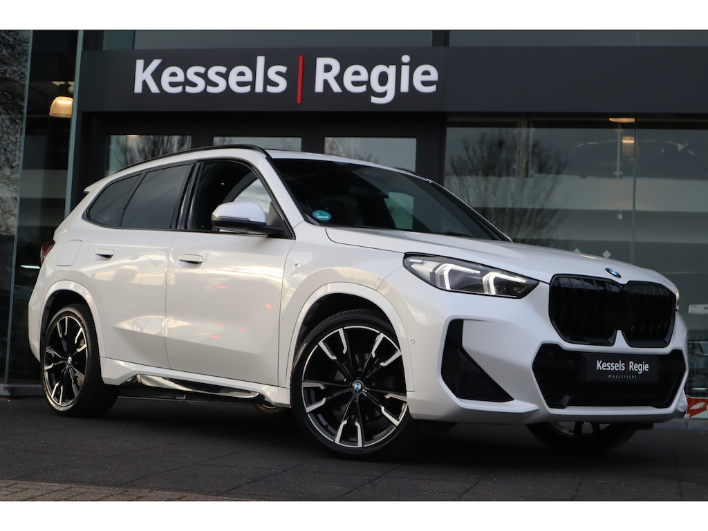 BMW X1 sDrive18i M-sport | Pano | Memory | H&K | Dri.Ass.Pro | Keyless | 20” | Bliss | Camera