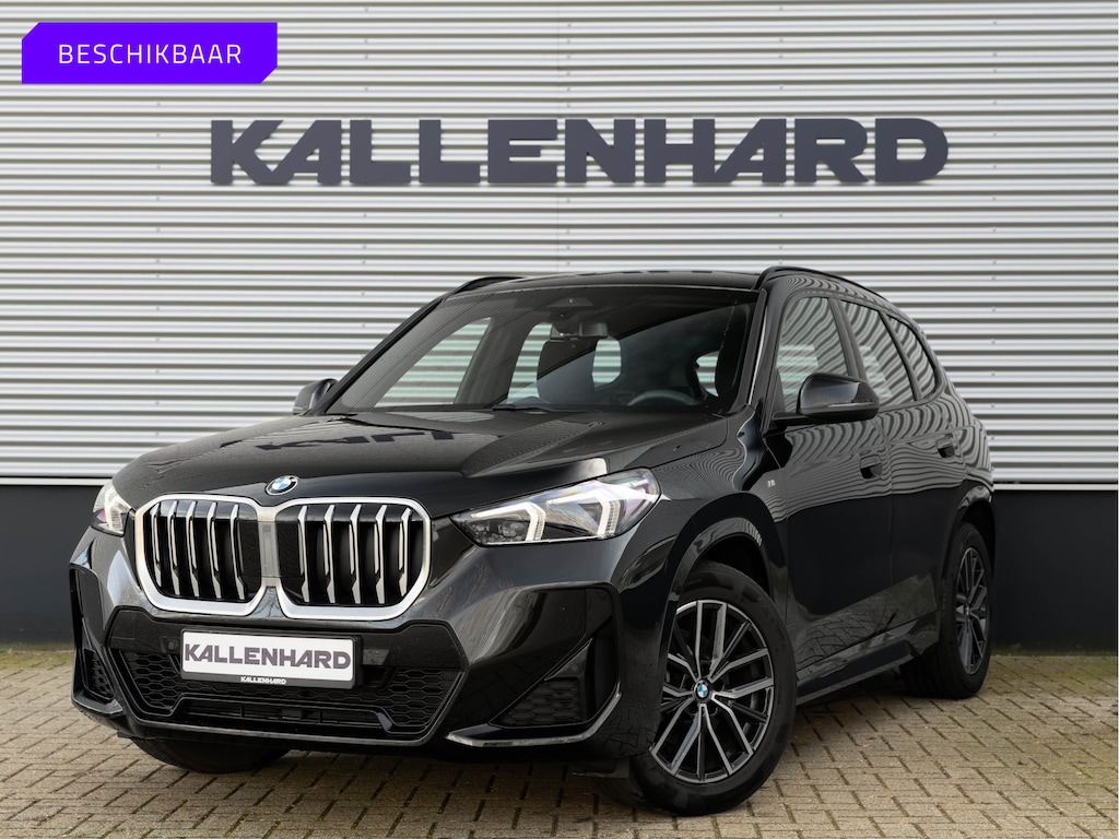 BMW X1 sDrive18i M-Sport - Camera - LED - Comfort Access - Stoelverwarming