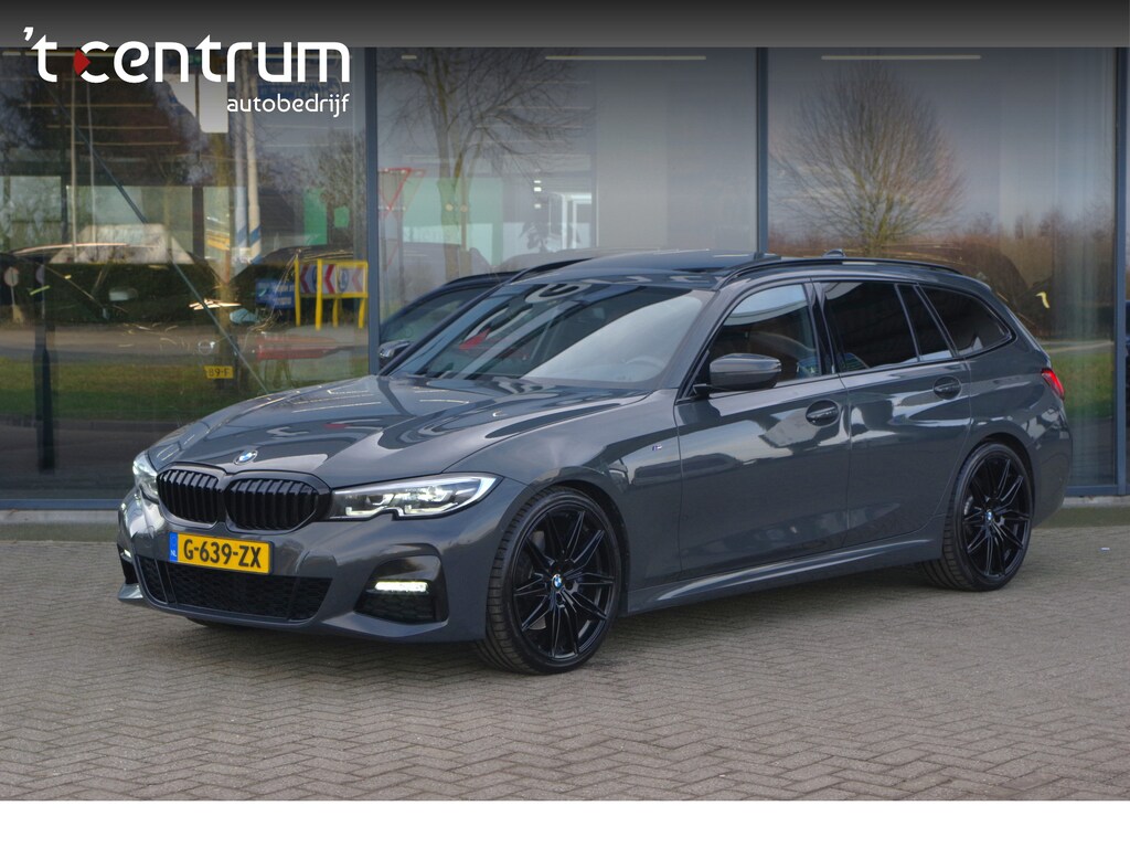 BMW 3-Serie Touring 330i 259 PK High Executive M-Sport Edition, Panoramadak, Trekhaak, Individual, Head-Up