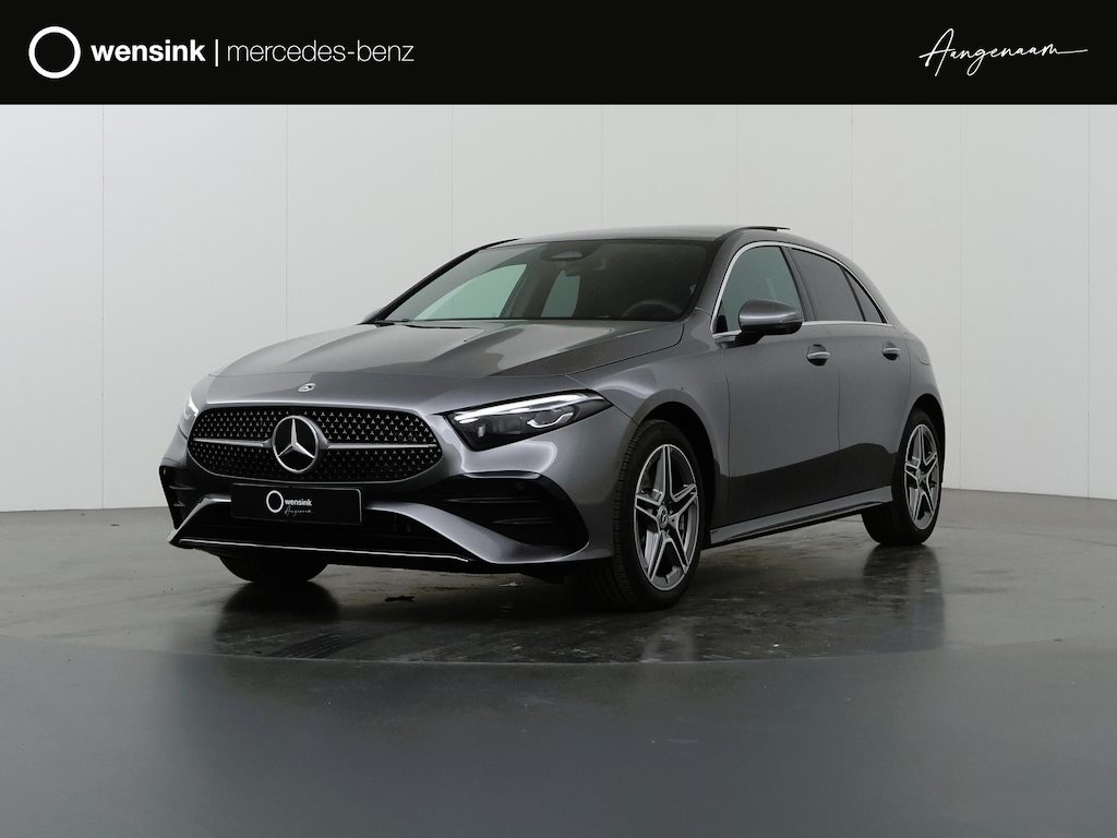 Mercedes-Benz A-klasse 250e Business Solution AMG | Panoramaschuifdak | Premium Plus | Head-up display | Dodehoekassistent |