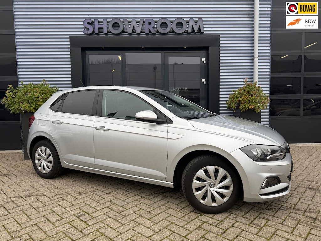 Volkswagen Polo 1.0 MPI Polo Cruisecontrol|PDC|Navi|