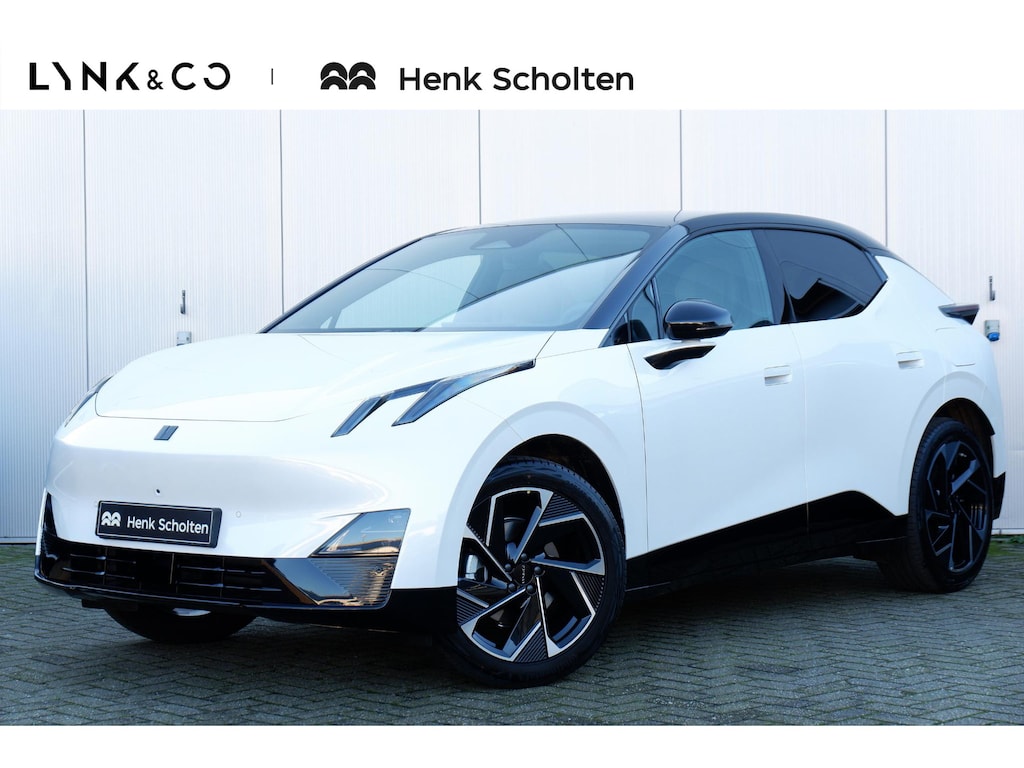 Lynk & Co 02 272PK 66KWh More | 360 Graden Camera | Harman Kardon | Panoramadak | Elektrisch bedienbare voorstoel met geheugen | Keyless Entry | Getint glas | Adaptieve Cruise Control | Dodehoekassistent | Sfeerverlichting | Stuurwielverwarming | Stoelverwarming