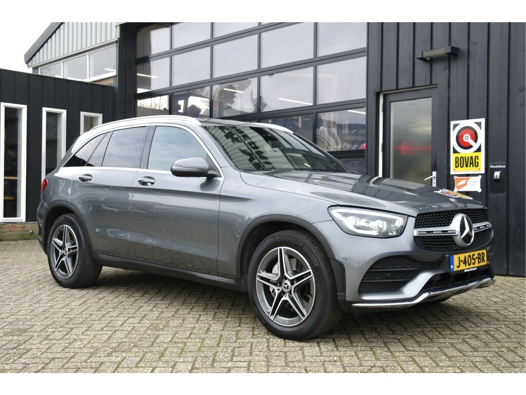 Mercedes-Benz GLC 200 Premium AMG | Dealer onderhouden | NL-Auto | Carplay | LED