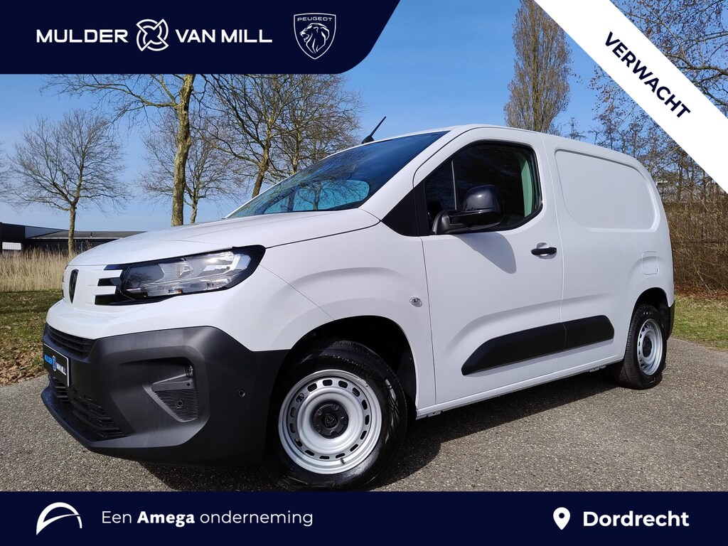 Peugeot e-Partner L1 50 kWh 136pk | 8 jaar garantie | 0% financial lease | 2-zits | Apple Carplay | Android Auto | Multimedia | Achteruitrijcamera | Parkeersensoren achter | Digital cockpit | Stuurwielbediening | Bestuurdersstoel comfort | Armsteun | van €29.765 voor €25.995 ex. BTW rijklaar