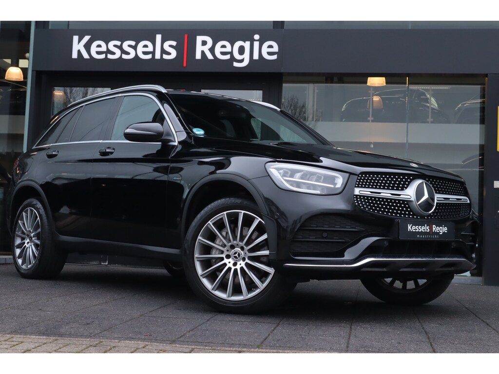 Mercedes-Benz GLC 300e 4MATIC AMG | Ambient | BLIS | Camera | 20” | CarPlay | Camera | Navi