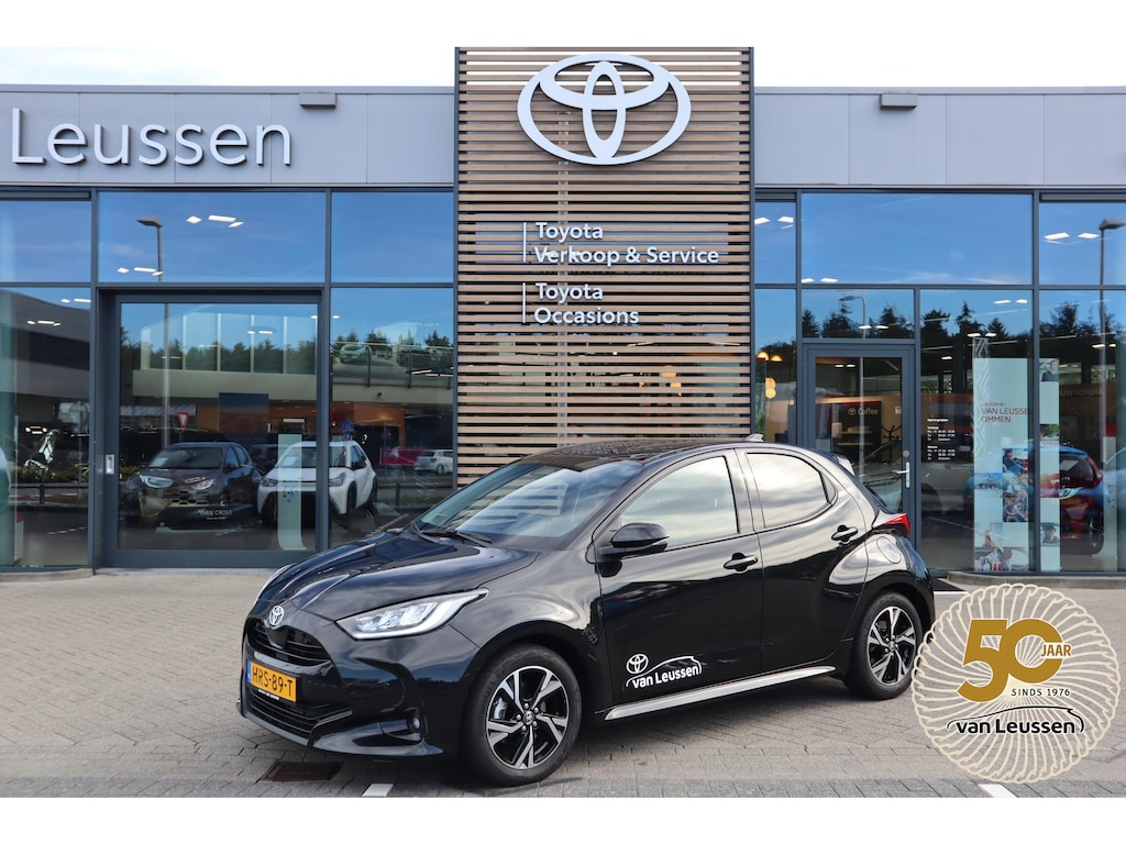 Toyota Yaris 1.5 HYBRID 115 DYNAMIC COMFORT-PACK BLIND-SPOT STOEL/STUURVERWARMING PARK-SENSOREN CAMERA NL-AUTO