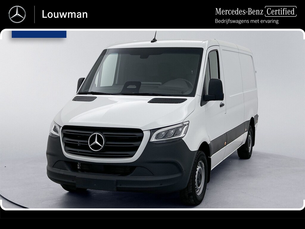 Mercedes-Benz Sprinter 319 CDI Pro L2H1 Navigatie Led Stoelverwarming Betimmering Comfortstoel Trekhaak