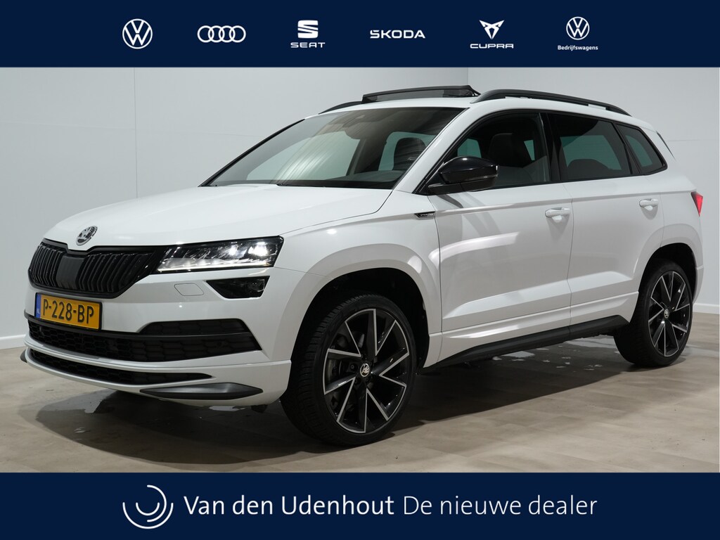 Skoda Karoq 1.5 TSI ACT DSG Sportline Business Panorama | Camera | Stoel/Stuurverw. | Canton 303