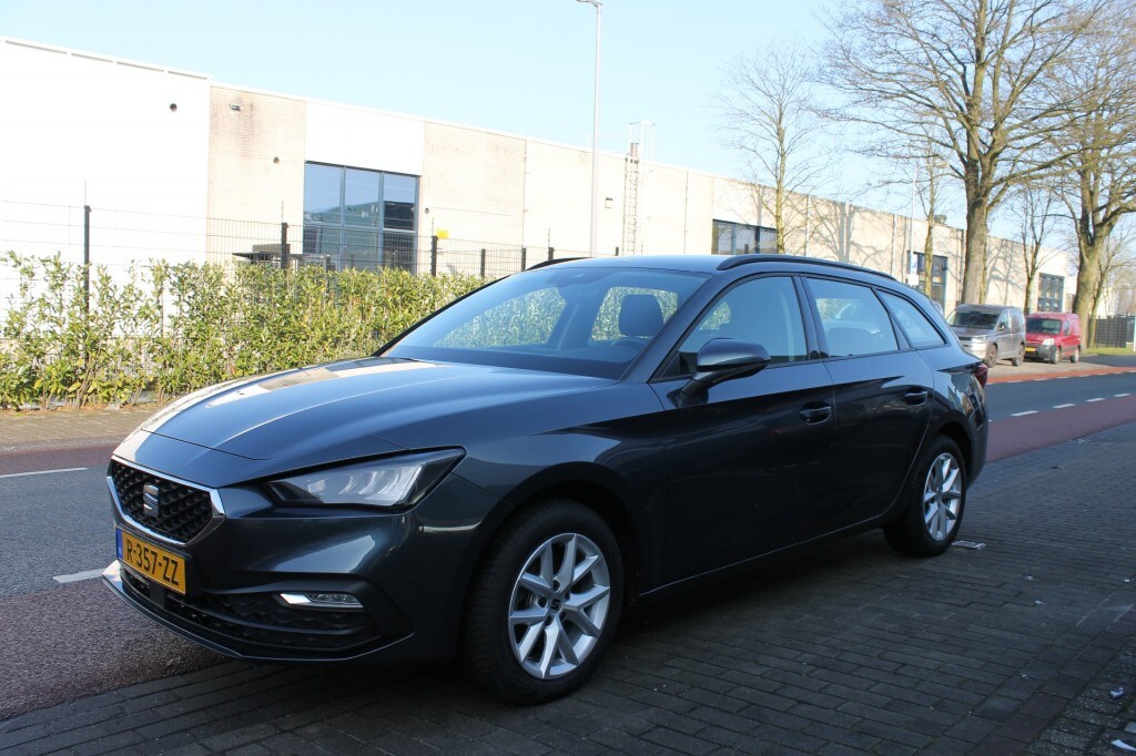 SEAT Leon 1.0 TSI Reference Apple Carplay