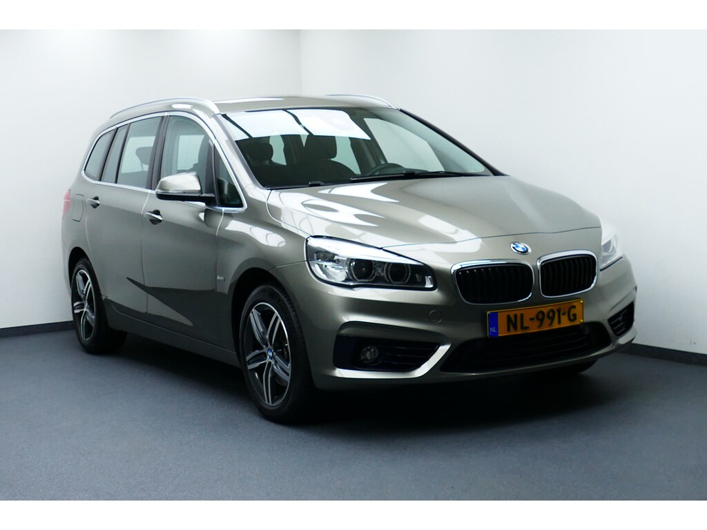 BMW 2-Serie Gran Tourer 218i Centennial Executive. Navi, Clima, Cruise, PDC V+A, Led Koplampen, 17"LMV, Haak 1500kg
