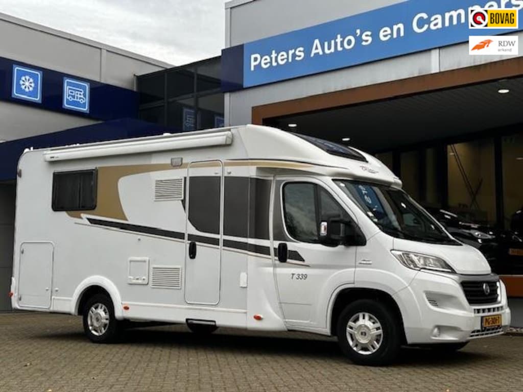 Capron T339 /Queensbed/Navi/Achteruitrijcamera/Fietsendrager