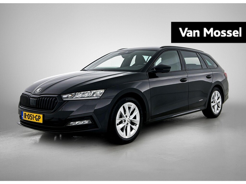 Skoda Octavia Combi 1.0 TSI Sport Business | TREKHAAK | CRUISE CONTROL | CLIMATE CONTROL | NAVIGATIE | APPLE CARPLAY | PARKEERSENSOREN | DIGITAAL DASHBOARD |