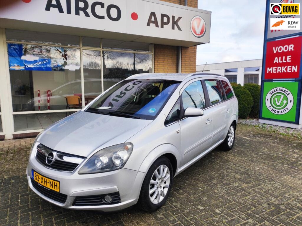 Opel Zafira 1.8 Enjoy 7 Zits + Trekhaak