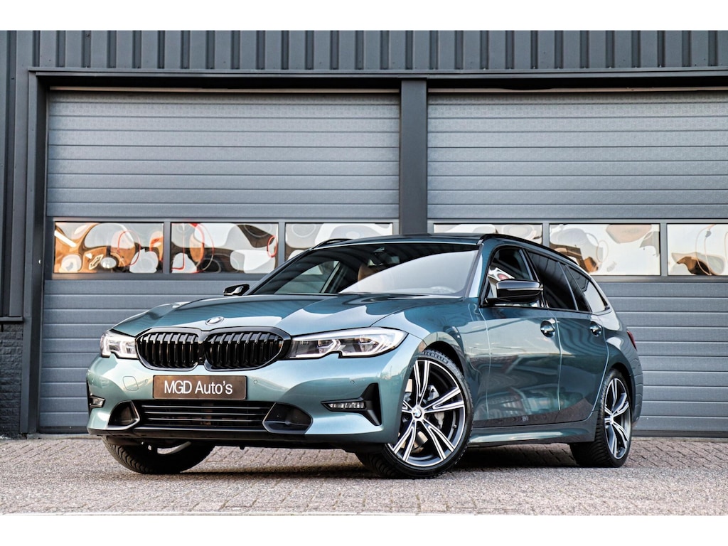 BMW 3-Serie Touring 330i Sport Line /LASER-LED/PANODAK/HUD/MEMORY/STOEL+STUURVERW./KEYLESS/TREKHAAK!